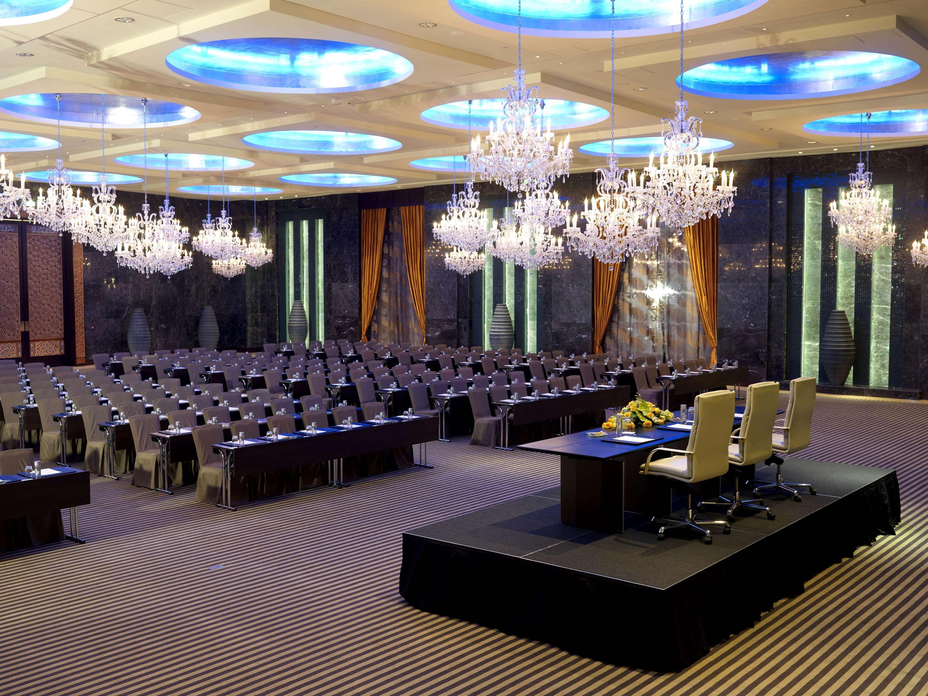 Готель Raffles Дубай Бізнес фото The Grand Ballroom