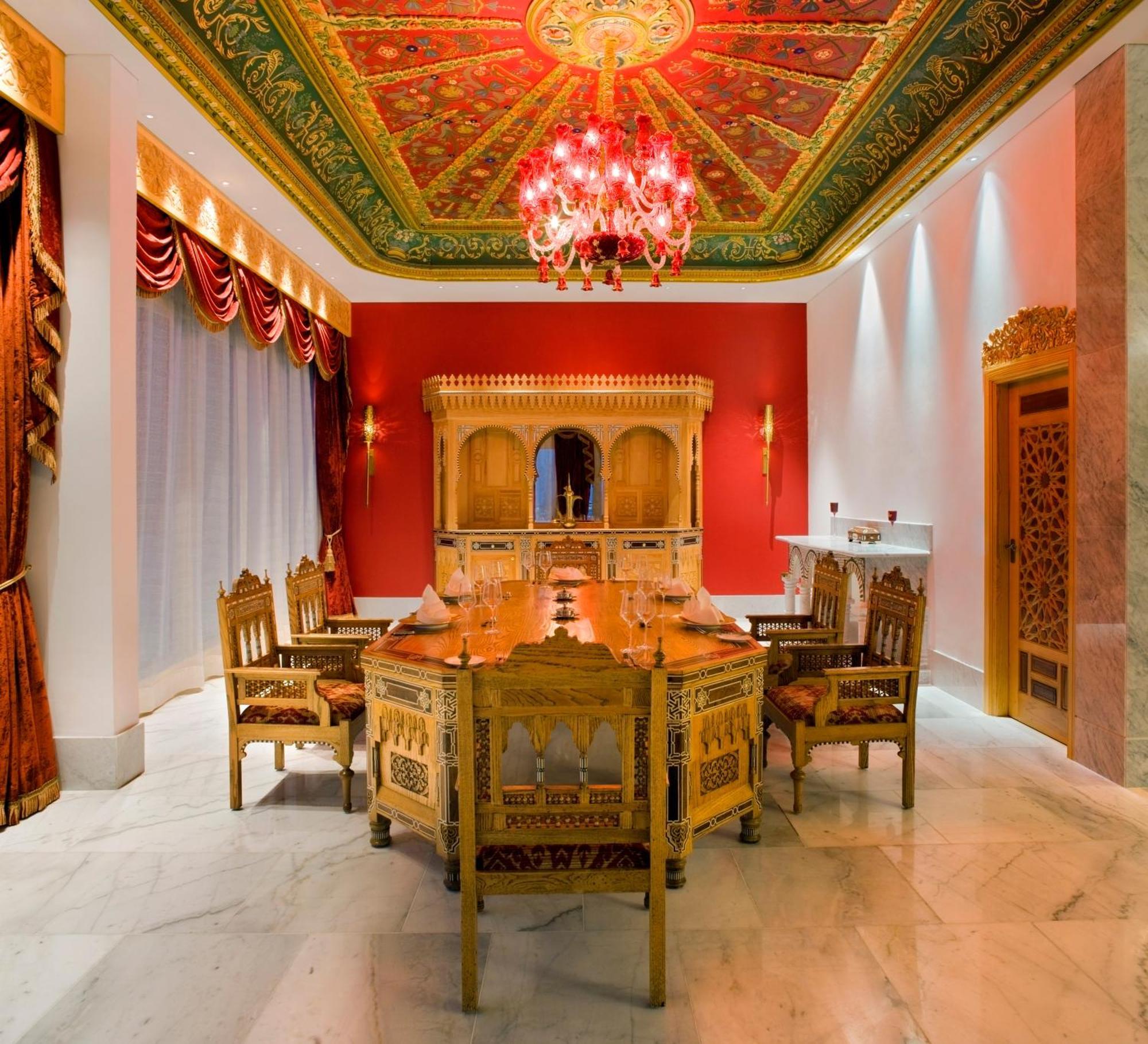Готель Raffles Дубай Екстер'єр фото The dining room