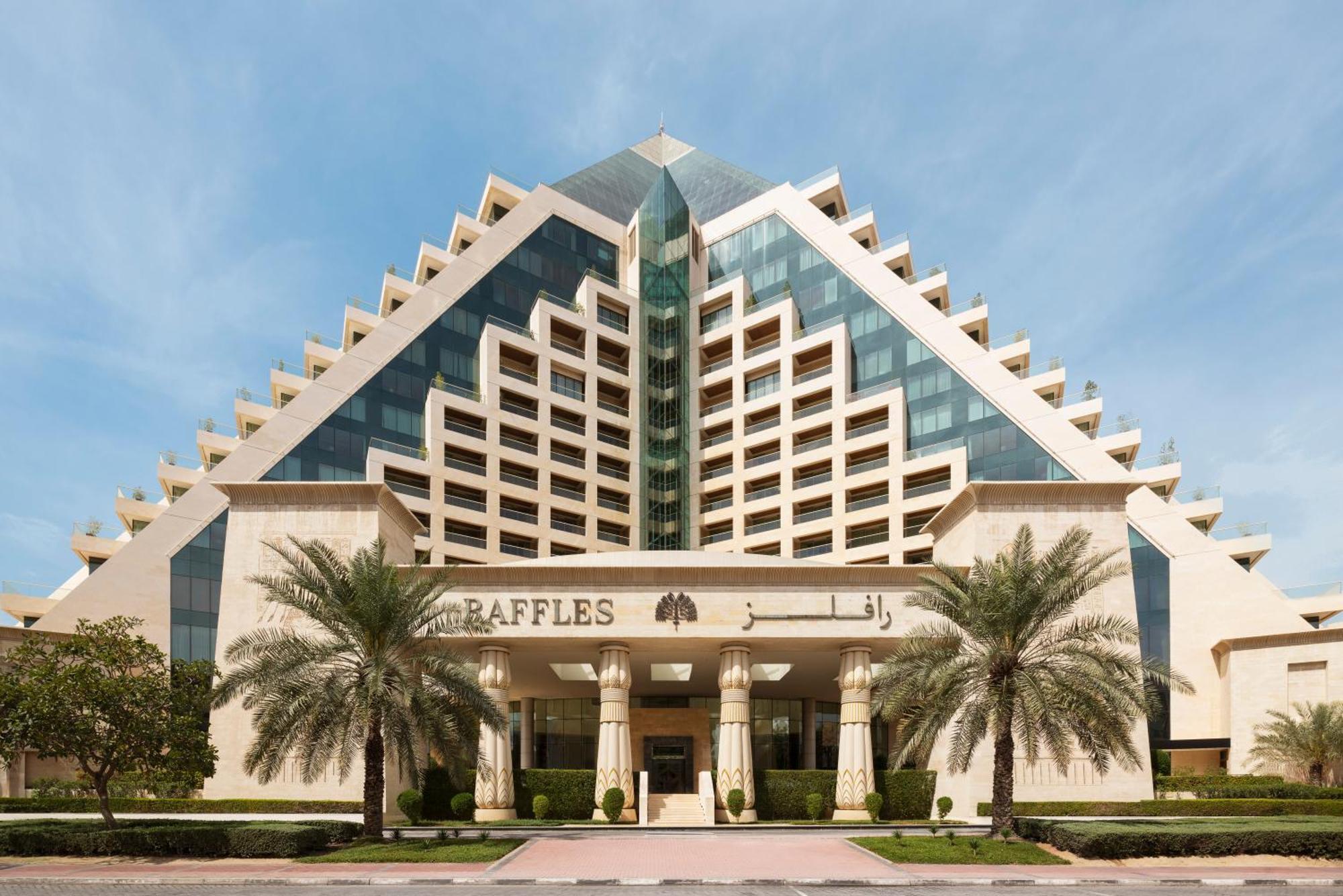 Готель Raffles Дубай Екстер'єр фото The Pyramids Hotel