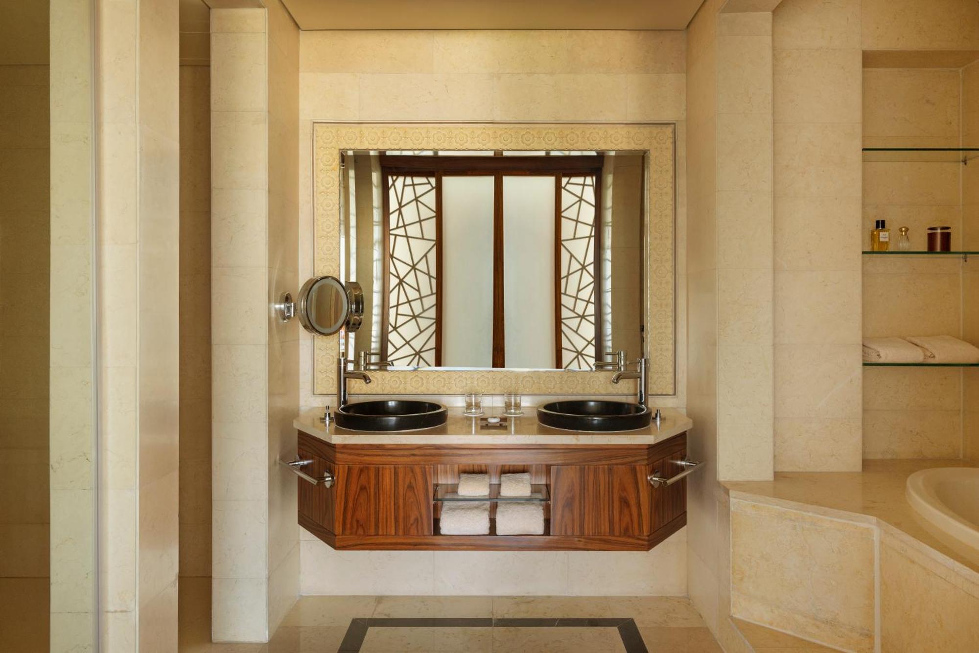 Готель Raffles Дубай Екстер'єр фото Bathroom